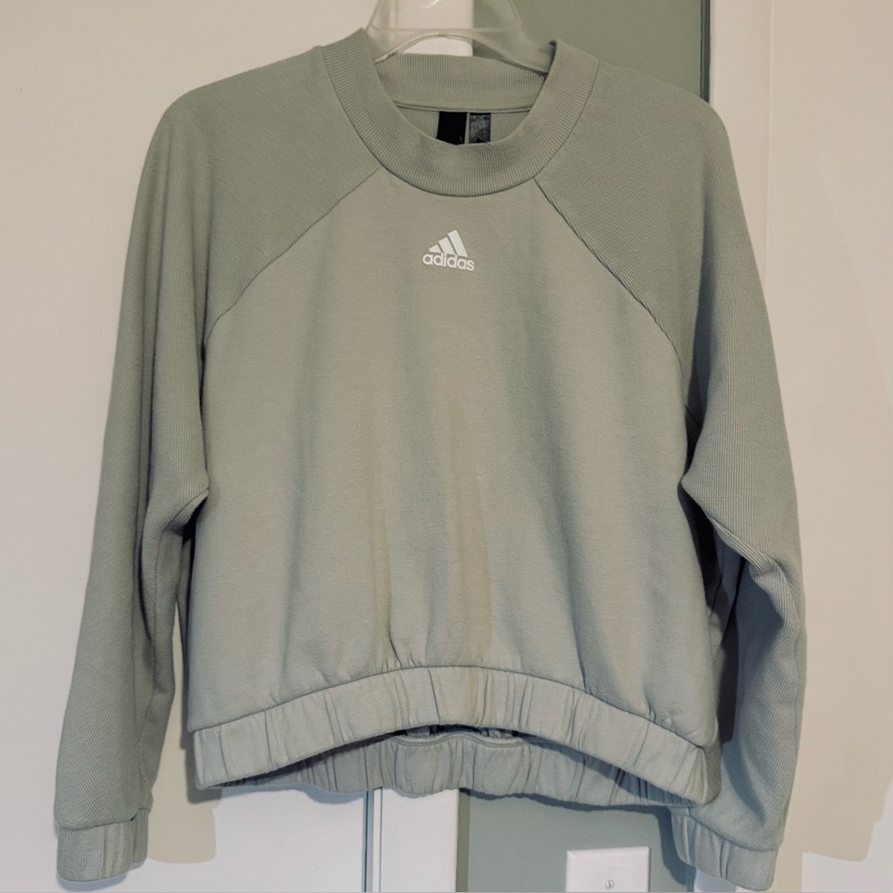 Adidas Small Print Crop Sweatshirt Size M